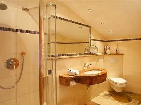 Arnika Garni 4*